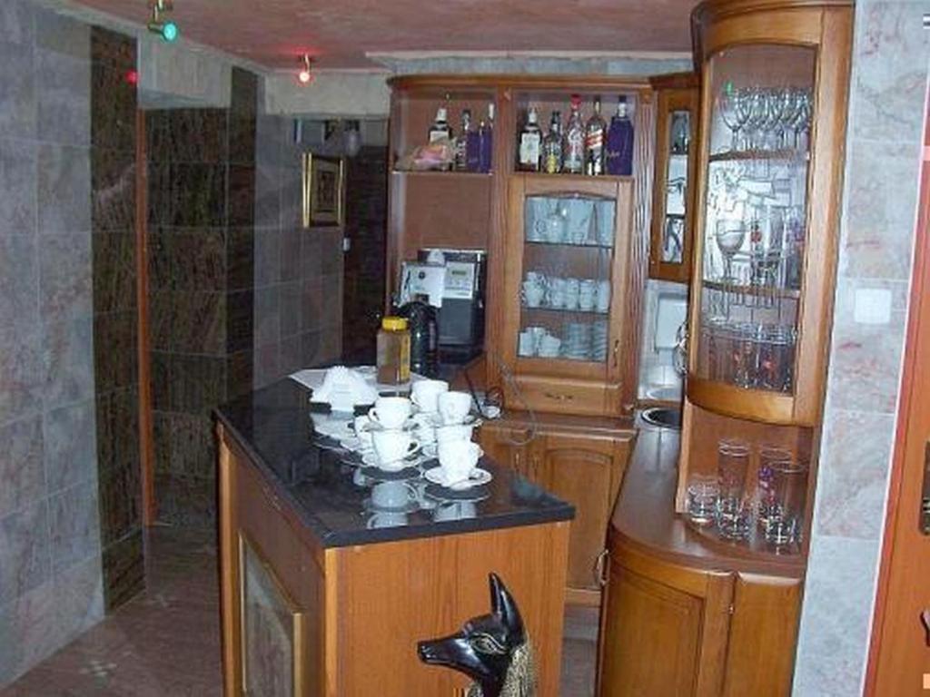 Hotel Faraon Kielce Esterno foto