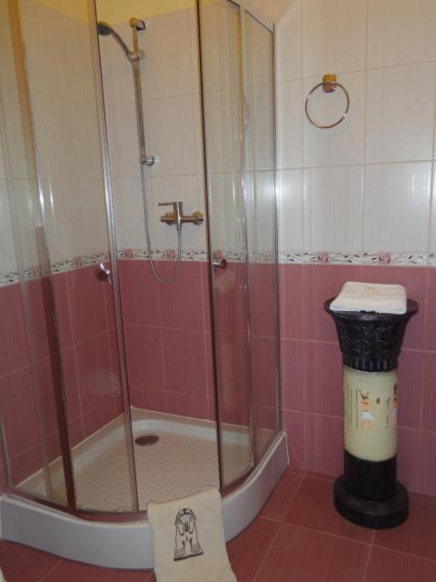 Hotel Faraon Kielce Esterno foto