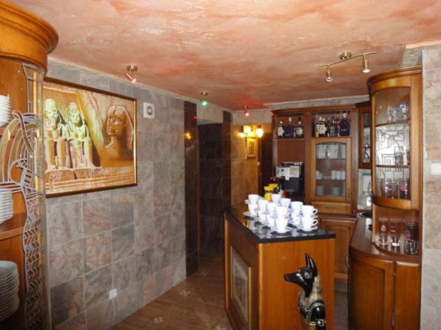 Hotel Faraon Kielce Esterno foto